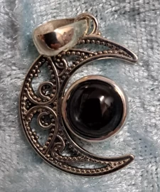 925 Sterling Silver Star Sapphire Moon Pendant 